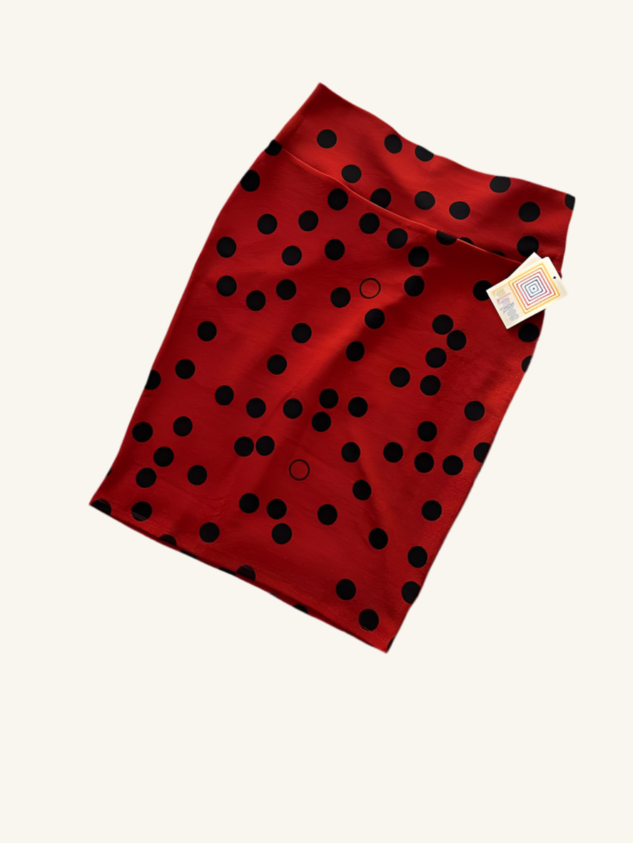 Cassie - Red Black Dots