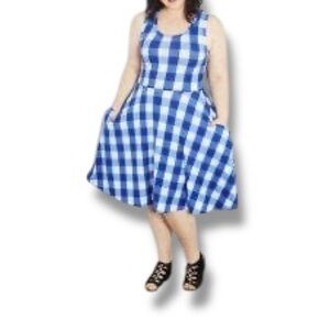 Nicki - Navy Pink Small Floral