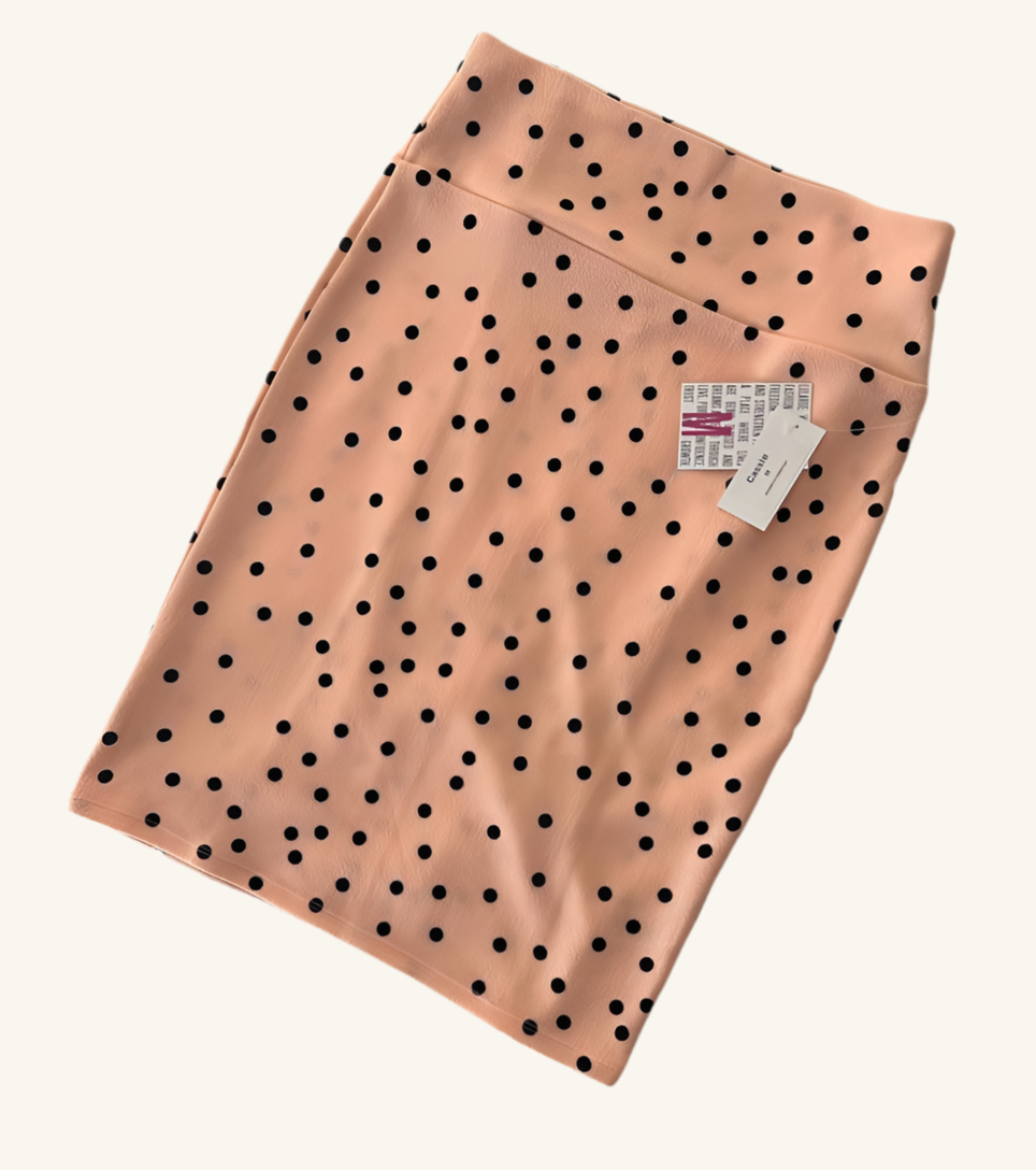 Cassie - Salmon Black Dots