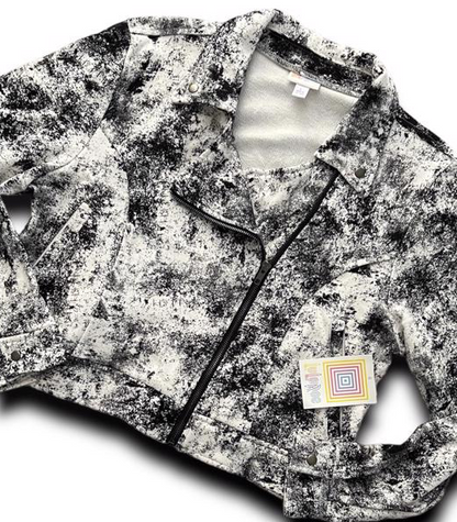 Presley - Black White Tie Dye