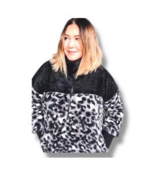 Nancy - White Black Cheetah Print